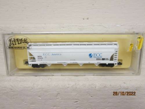 N SCALE : ATLAS : CENTRE FLOW - 4-BAY CLOSED HOPPER - BOXED