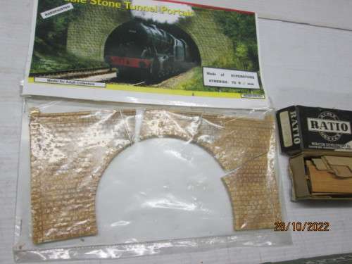 HO / OO SCALE : SCRAP YARD