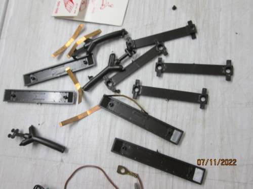 OO SCALE : HORNBY PITS & PIECES