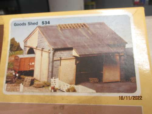 HO / OO SCALE : RATIO - GOODS SHED - KIT - BOXED