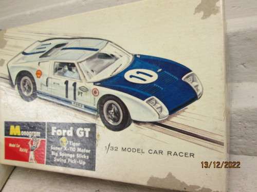 1:32 SCALE : MONOGRAM : FORD GT - BOXED