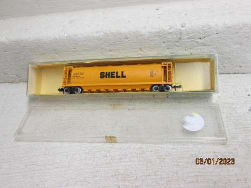 N SCALE : MINI TRIX : CENTRE FLOW SHELL TANKER - BOXED