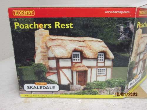 OO SCALE : HORNBY : SKALEDALE : POACHERS REST - BOXED