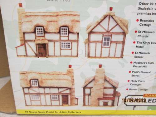 OO SCALE : HORNBY : SKALEDALE : POACHERS REST - BOXED