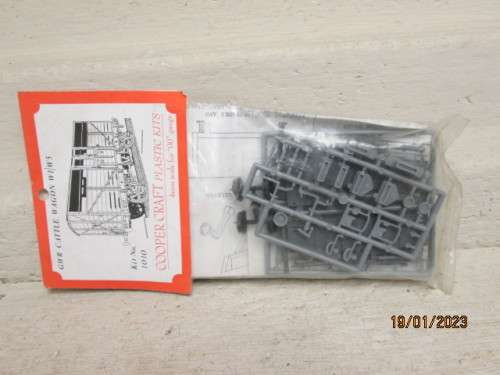 OO SCALE : COOPER CRAFT - GWR -CATTLE WAGON - KIT - PACKAGED