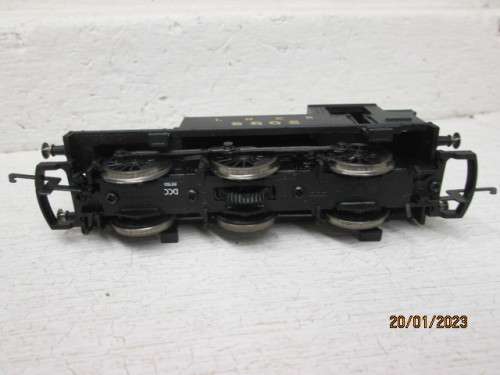 OO SCALE : HORNBY : LNER - CLASS J-83 - 0-6-0 STEAM LOCOMOTIVE - DCC - BOXED