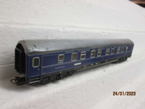 HO SCALE : MARKLIN : BLUE SLEEPING CAR COACH
