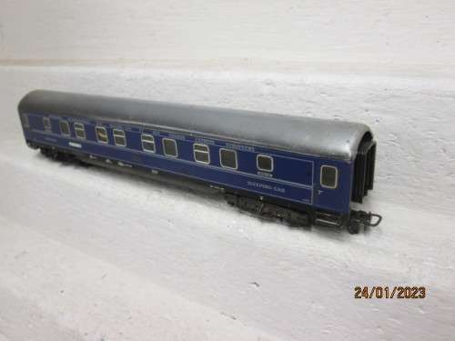 HO SCALE : MARKLIN : BLUE SLEEPING CAR COACH