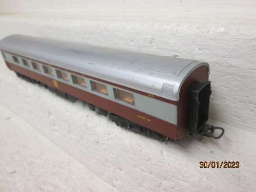 HO SCALE : LIMA : SAR - TRANSKAROO DINING CAR COACH - BOXED