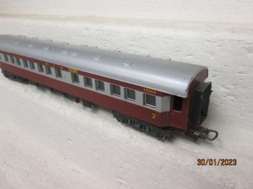 HO SCALE : LIMA : SAR - TRANSKAROO SECOND CLASS COACH - BOXED