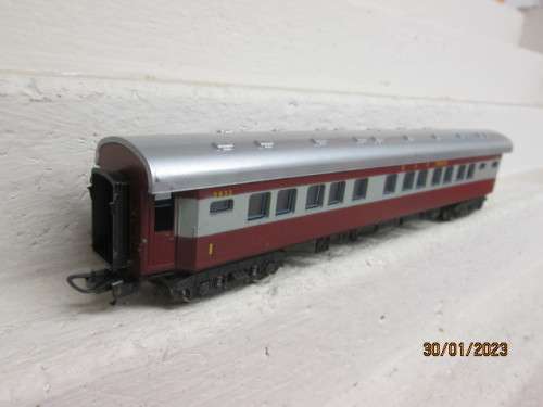 HO SCALE : LIMA : SAR - TRANSKAROO FIRST CLASS COACH - BOXED
