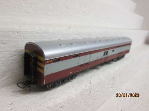 HO SCALE : LIMA : SAR - TRANSKAROO BAGGAGE CAR COACH - BOXED