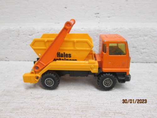 MATCHBOX : SUPERKINGS - BEDFORD CONTRACTORS TRUCK