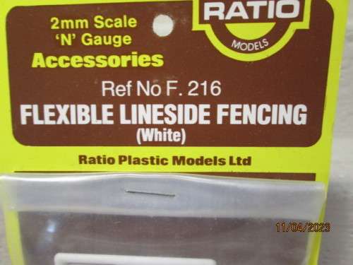 N SCALE: RATIO: FLEXIBLE LINESIDE FENCING - BOXED