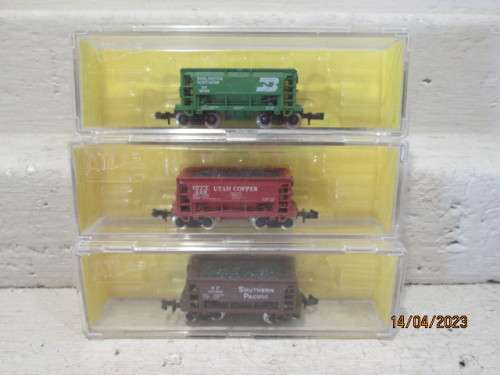N SCALE : ATLAS : VARIOUS 70 TON ORE WAGONS  - X3- BOXED