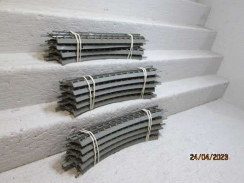 HO / OO SCALE : TRIANG : VARIOUS PIECES - X14 (OLD GREY BALLIST TYPE TRACK)