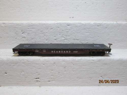 HO SCALE : BACHMANN : SEABOARD - FLAT CAR