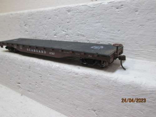 HO SCALE : BACHMANN : SEABOARD - FLAT CAR