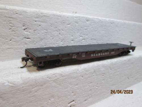HO SCALE : BACHMANN : SEABOARD - FLAT CAR