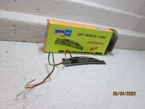 N SCALE  : ATLAS : LEFT HAND ELECTRIC POINT - BOXED