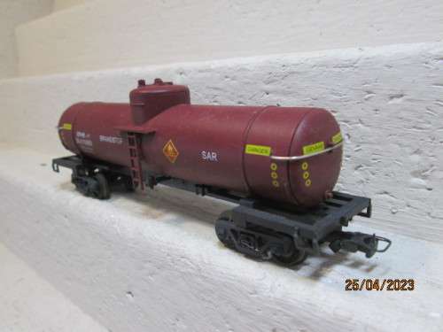 HO SCALE : FRATESCHI : SAR - XPHR PETROL TANKER