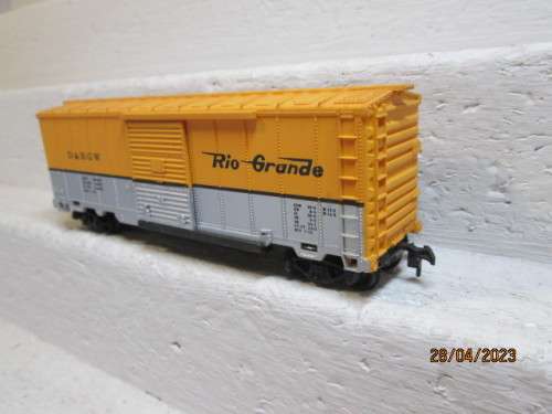 HO SCALE : 41 FOOT BOX CAR - RIO GRANDE
