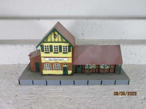HO SCALE : STATION BUILDING