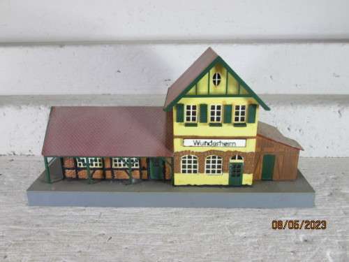 HO SCALE : STATION BUILDING