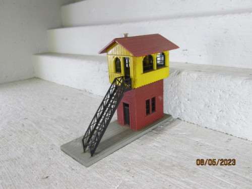 HO SCALE : CONTROL TOWER
