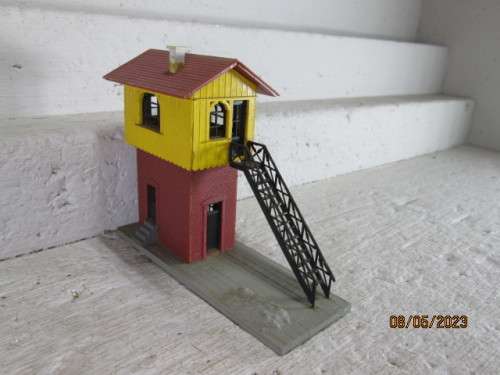 HO SCALE : CONTROL TOWER