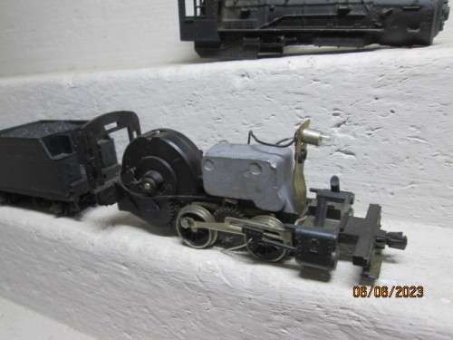 HO SCALE : LIMA : O-4-O STEAM LOCOMOTIVE