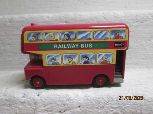 HO / OO SCALE : ERTL - THOMAS COLLECTION - RED DOUBLE DECKER BUS