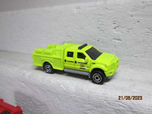 HO / OO SCALE : FIRE & RESCUE VEHICLE SET - X5