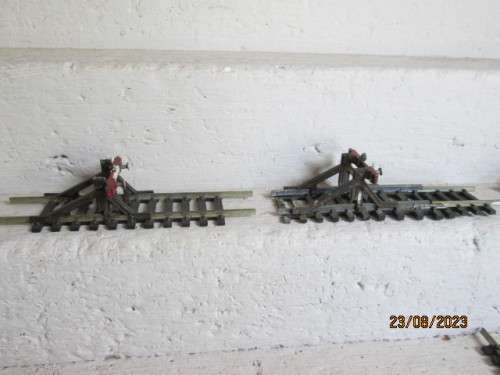 HO / OO SCALE : VARIOUS POINTS - X3