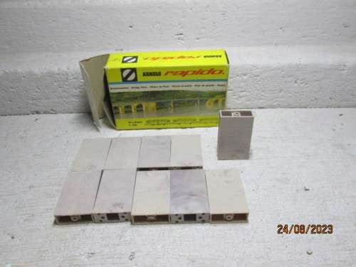 N SCALE : RAPIDO - BRIDGE SUPPORTS - X10 - BOXED - NO.632