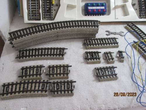 HO SCALE : MARKLIN - M-TRACK - LARGE AMOUNT - X73 PIECES
