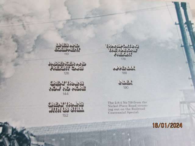 HARDCOVER RAILWAY BOOK - NORTH AMERICAN RAILWAYS