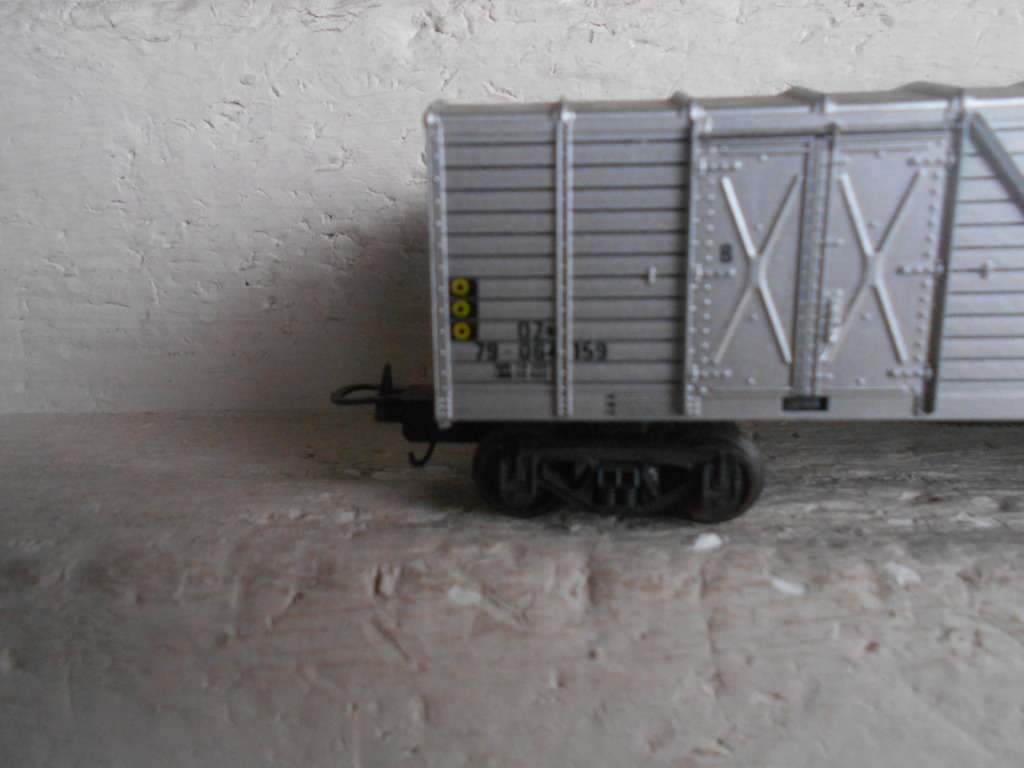 HO SCALE - LIMA - SAR - SILVER OZ WAGON