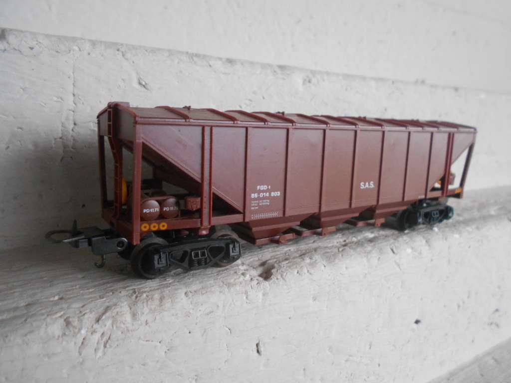 HO SCALE - LIMA - FGD GRAIN WAGON