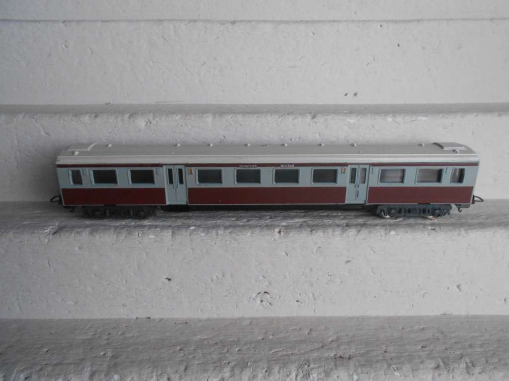 HO SCALE - LIMA - SAR - PRETORIA FIRST CLASS COACH