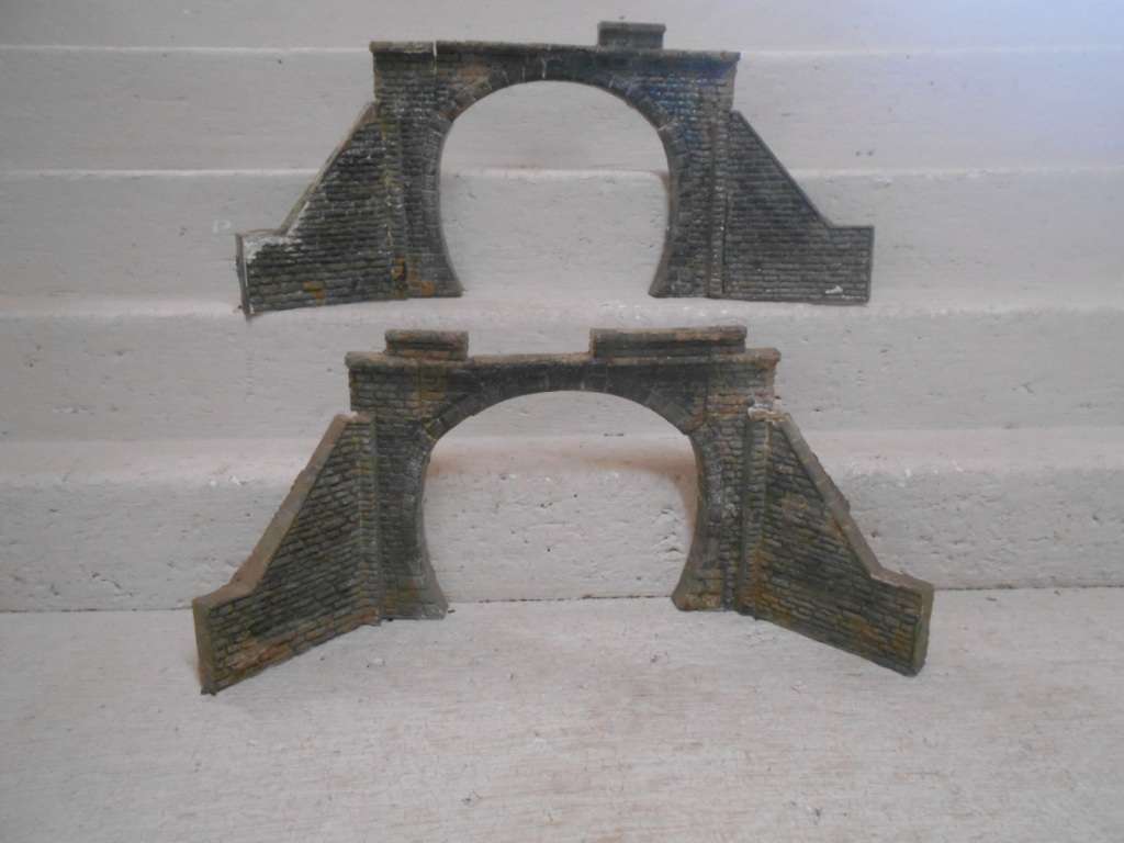 HO/OO SCALE -DOUBLE RAIL TUNNEL ENTRANCE - X2