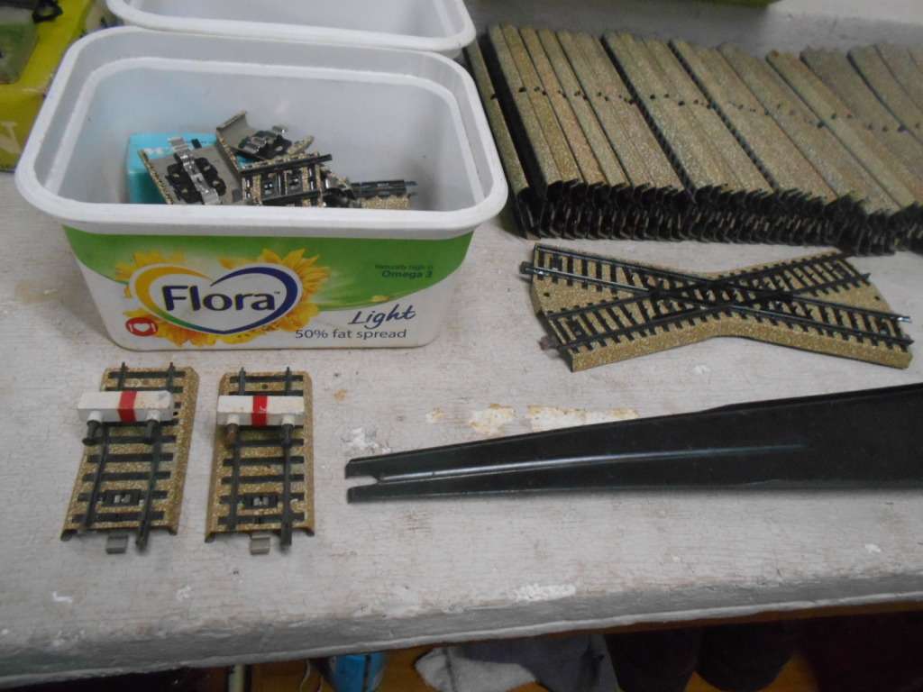 HO SCALE - MARKLIN - M-TRACK - LARGE AMOUNT - X117 PIECES