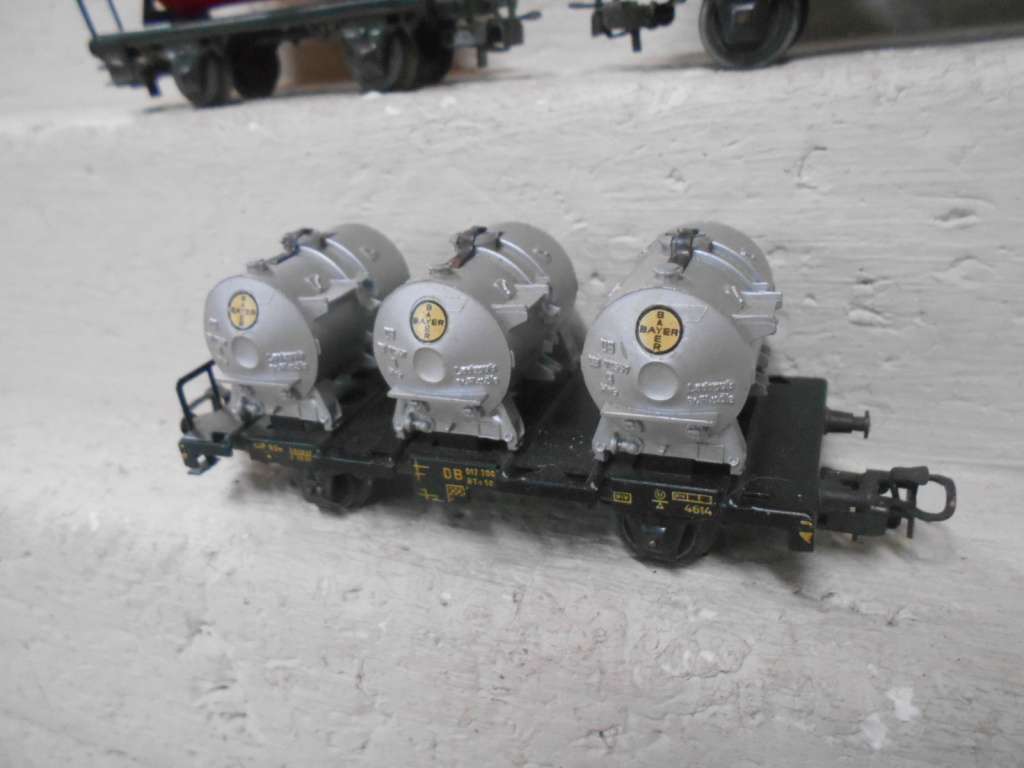 HO SCALE - MARKLIN - GOODS WAGONS - X3