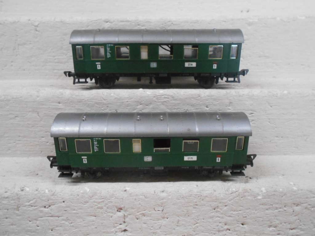 HO SCALE - FLEISCHMANN - DB 1ST CLASS COACHES - X2