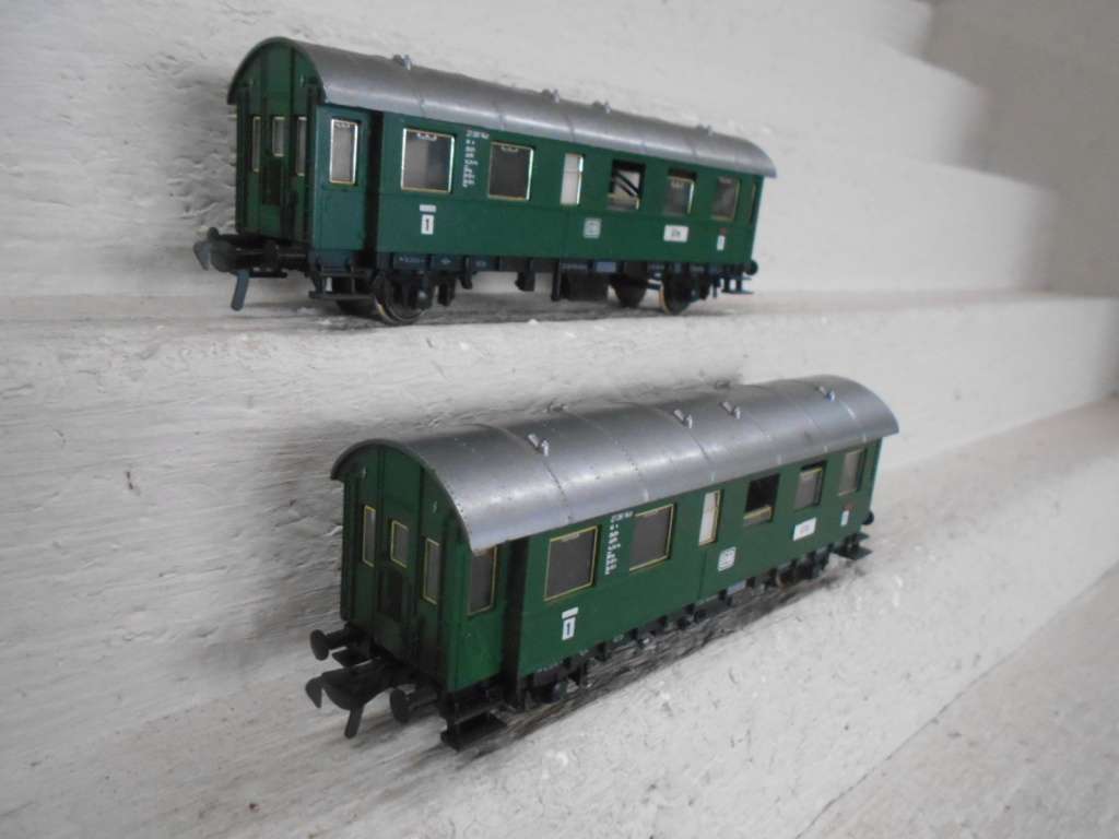 HO SCALE - FLEISCHMANN - DB 1ST CLASS COACHES - X2