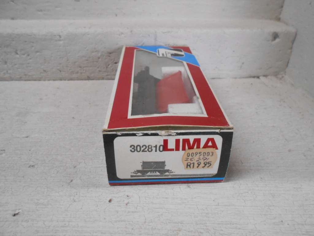 HO SCALE - LIMA - SIDE TIPPER WAGON - BOXED