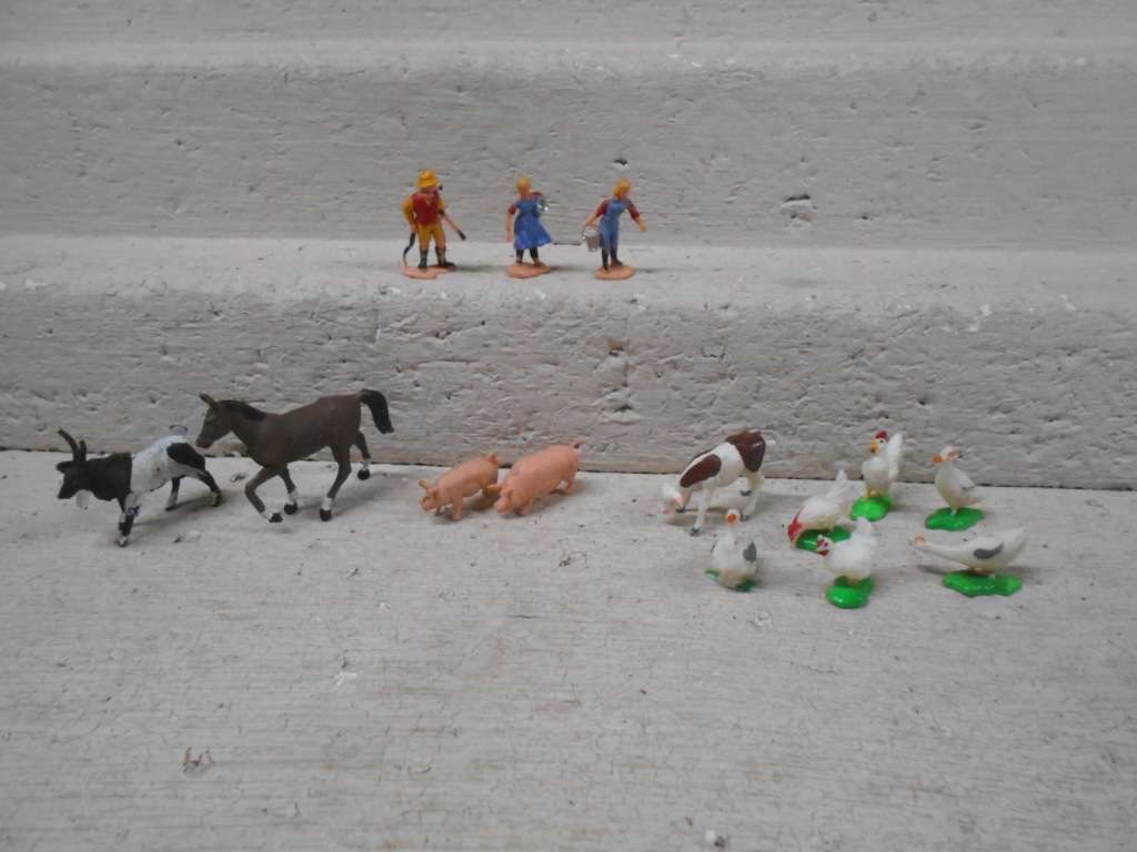 O SCALE - FARM ANIMALS + FIGURINES ETC