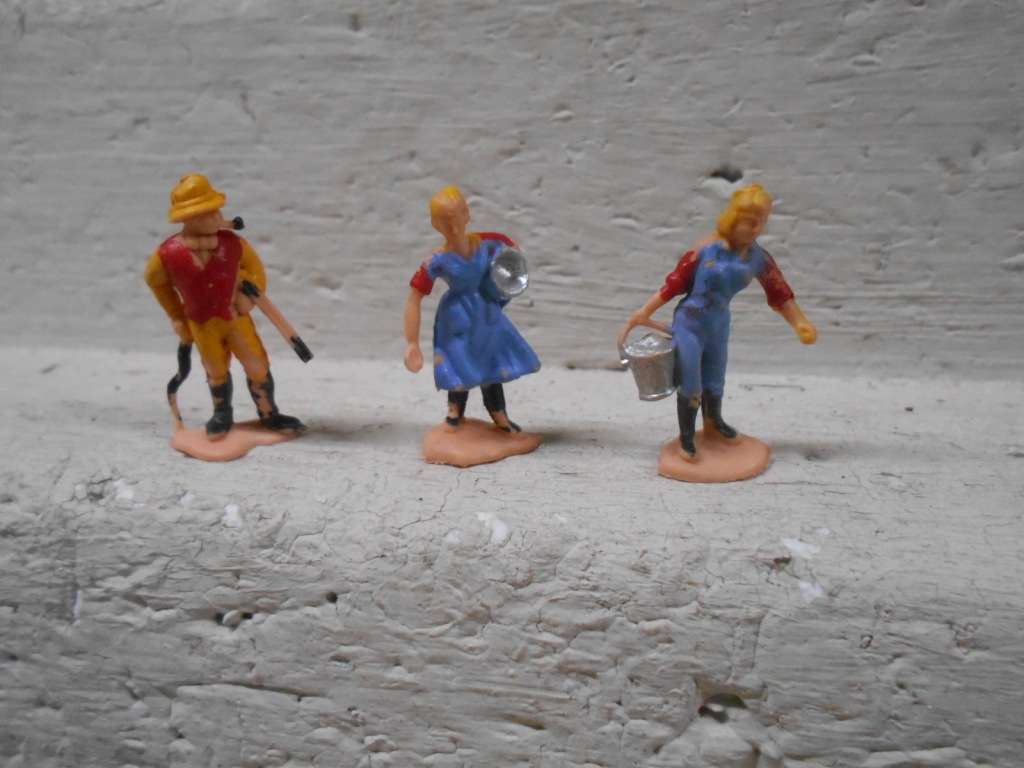 O SCALE - FARM ANIMALS + FIGURINES ETC