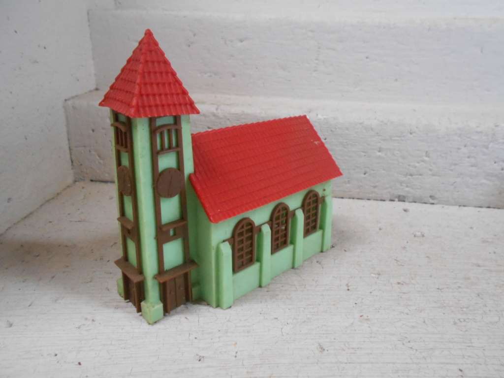 HO SCALE - BUILDINGS - X4