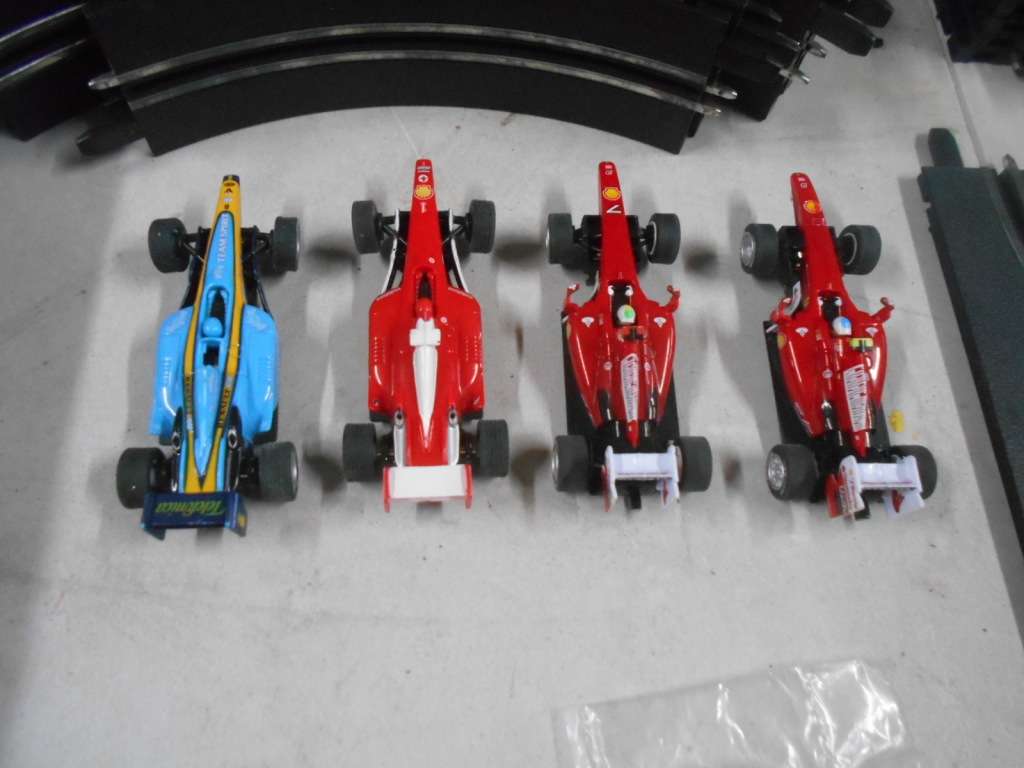 1:43 SCALE - CARRERA - FORMULA 1 SET - X4 CARS - BOXED